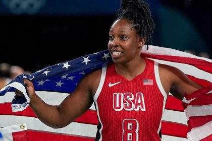 PARIS, FRANCE - AUGUST 11: Chelsea Gray of United States celebrates their victory of the gold medal at the final whistle during the Women's Gold Medal Game, Game 52, France vs United States of America on day sixteen of the Olympic Games Paris 2024 at Arena Bercy on August 11, 2024 in Paris, France. (Photo by Daniela Porcelli/Eurasia Sport Images/Getty Images)