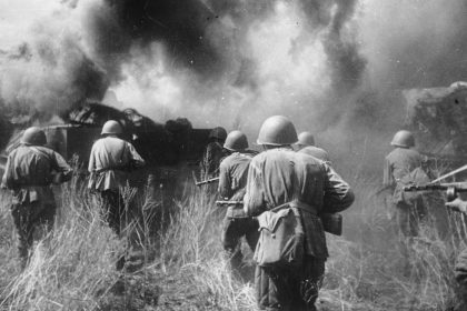 Soviet infantry in combat during the Battle of Kursk in 1943 in Russia. It was World War II battle between German and Soviet forces on the Eastern Front fought from July 5 till August 23, 1943.