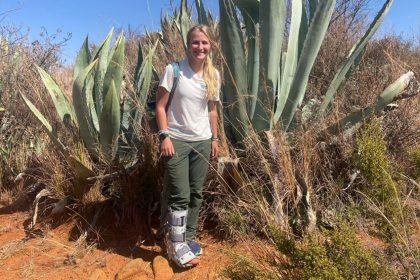 An American woman who went missing while on a hike on Table Mountain in Cape Town, South Africa, has died and her body has been recovered, authorities said on Monday. The woman has been identified as a 20-year-old student from North Carolina named Brook Cheuvront.