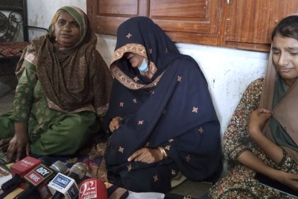 Family of Shah Nawaz — mother Rehmat Kunbhar (left), wife Niamat Bibi (center) and daughter Hareem Nawaz (right) — speak to media at their residence in Umerkot, a district in Pakistan's Sindh province, on September 21.