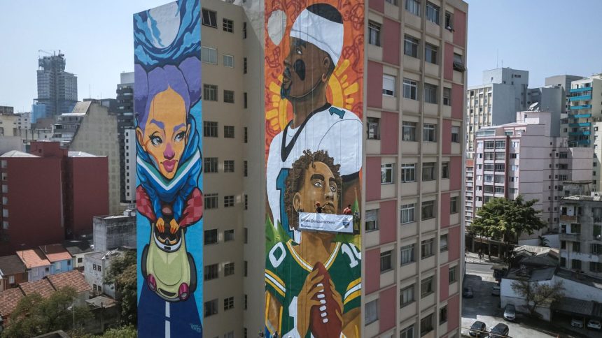 A mural of Philadelphia Eagles quarterback Jalen Hurts and Green Bay Packers quarterback Jordan Love in São Paulo, Brazil, on August 30.