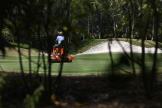 This photo taken on Wednesday, September 18, shows the secluded spot where it is believed that Ryan Routh spent nearly 12 hours positioned on Sunday.