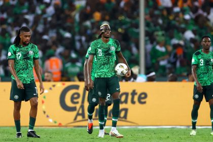 Soccer Football - Africa Cup of Nations - Final - Nigeria v Ivory Coast - Stade Olympique Alassane Ouattara, Abidjan, Ivory Coast - February 11, 2024 Nigeria's Victor Osimhen and teammates look dejected after Ivory Coast's Franck Kessie scores their first goal REUTERS/Siphiwe Sibeko