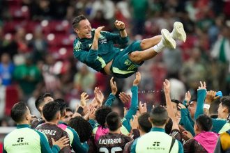 Andrés Guardado celebrated his international retirement with a 2-0 win over the USA.