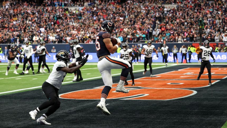 Chicago Bears tight end Cole Kmet catches a touchdown pass at London's Tottenham Hotspur Stadium.