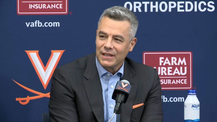 Tony Bennett speaks at his retirement press conference on Friday, October 18.