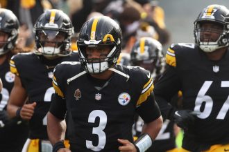 Nov 17, 2024; Pittsburgh, Pennsylvania, USA; Pittsburgh Steelers quarterback Russell Wilson (3) leads the team onto the field to play the Baltimore Ravens at Acrisure Stadium. Mandatory Credit: Charles LeClaire-Imagn Images