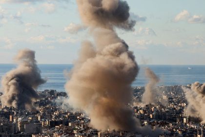 Smoke billows over Beirut's southern suburbs, after Israeli strikes, amid the ongoing hostilities between Hezbollah and Israeli forces, as seen from Baabda, Lebanon, November 26, 2024. REUTERS/Mohamed Azakir TPX IMAGES OF THE DAY