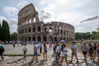 Airbnb is offering customers the chance to take part in gladiator-style battles in Rome's Colosseum.