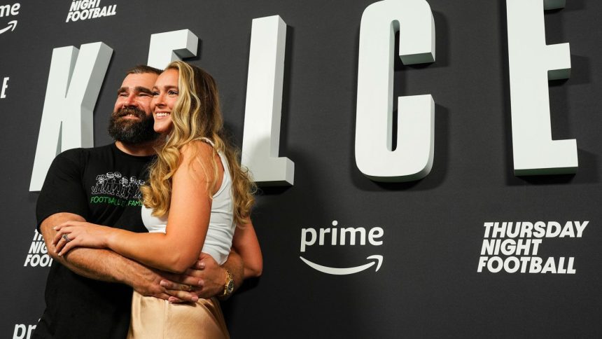 Jason and Kylie Kelce announced the couple is expecting baby number four.