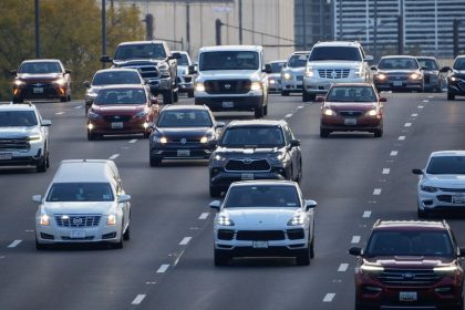 Traffic moves along Interstate 695 in Washington, DC during last Thanksgiving's travel season.