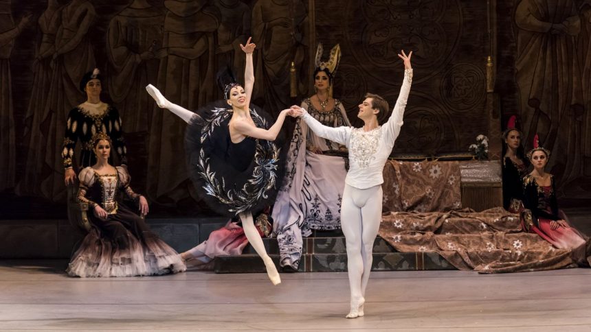 Vladimir Shklyarov (right), pictured during a Mariinsky Ballet performance of "Swan Lake" in 2015