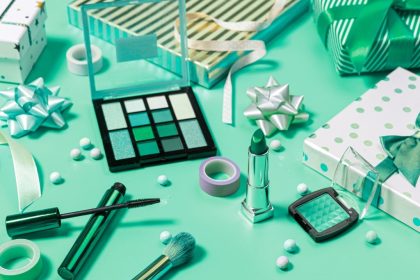 Shop Best Holiday Beauty Gift Sets