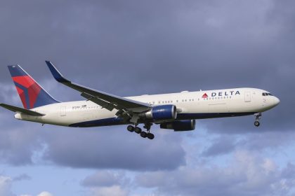 Delta Air Lines Boeing 767-300 landing in Amsterdam.