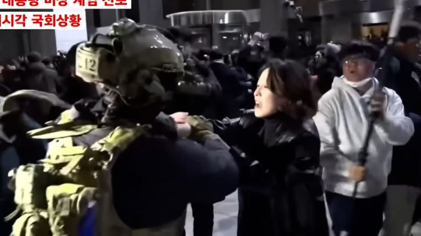 south korea scuffle thumb 1.jpg