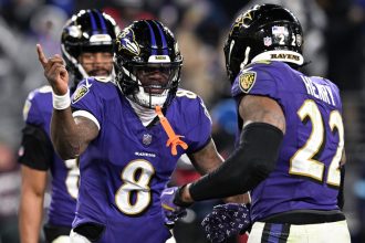 Lamar Jackson and Derrick Henry led the Baltimore Ravens to a win over division rivals Cleveland Browns on Saturday.