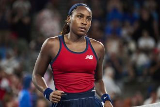 Coco Gauff picked up her second straight win over Iga Świątek.