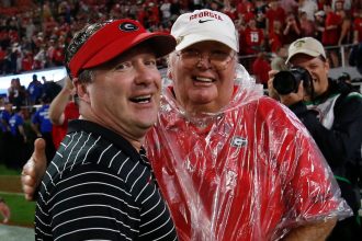 Georgia coach Kirby Smart's father Sonny, passed away days after the Sugar Bowl.