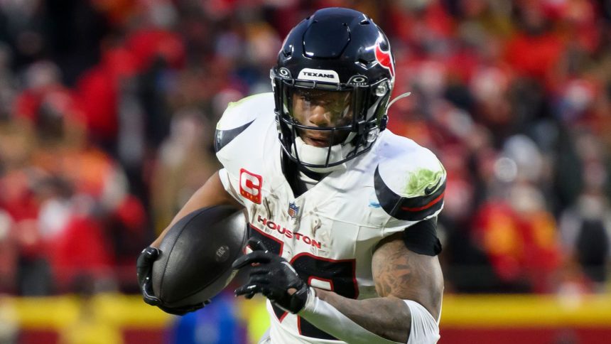 Joe Mixon has had his $25,000 fine rescinded by the NFL after he was found to have not criticized following the Houston Texans' playoff defeat to the Kansas City Chiefs.