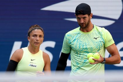 Sara Errani, left, and Andrea Vavassori won last year's mixed doubles at the US Open.