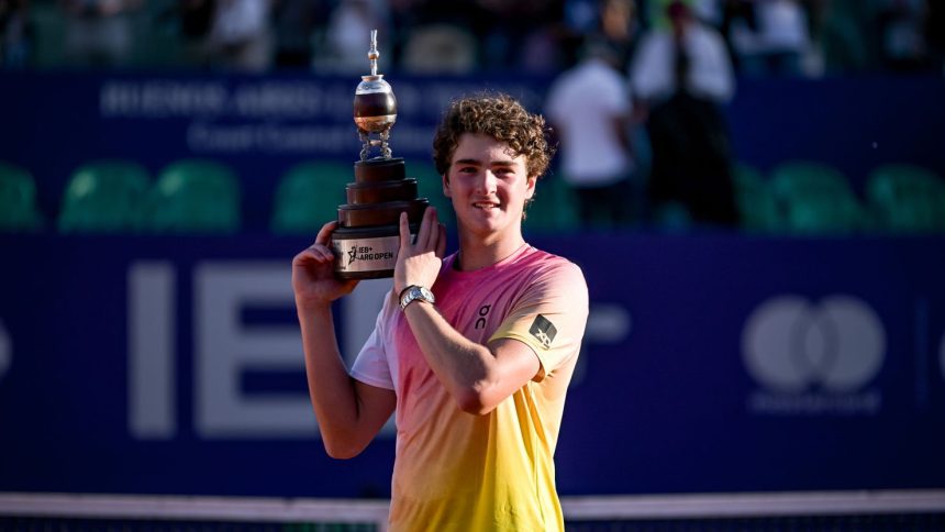 Fonseca is the ATP Tour's 10th-youngest champion.