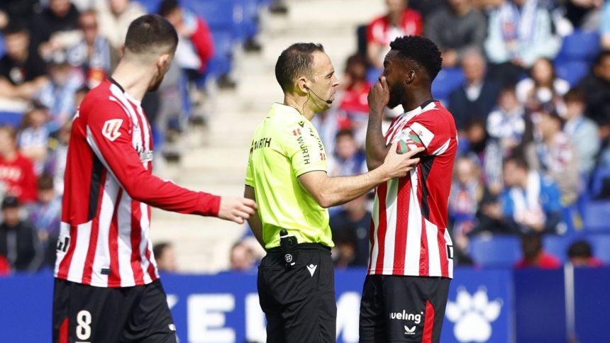 Iñaki Williams told the referee that there was racist abuse of his teammate, Maroan Sannadi.