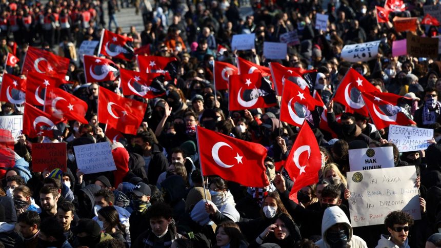 University students take part in a protest against the detention of Istanbul Mayor Ekrem Imamoglu, at Istanbul University, in Istanbul, Turkey, March 21, 2025.