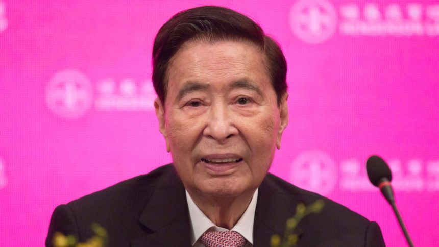 Henderson Land Development's founder and chairman Lee Shau Kee announces his retirement after the company's general meeting in Hong Kong on May 28, 2019.