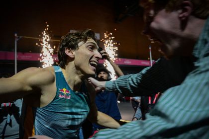 Mondo Duplantis celebrates breaking his own world record for an 11th time.