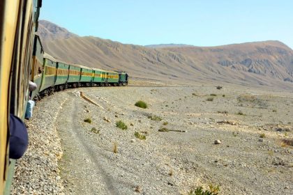 File photo shows the Jaffer Express train traveling through southwestern Pakistan.