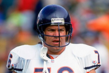 Chicago Bears defensive tackle Steve McMichael died on Wednesday at the age of 67 after a battle with ALS.