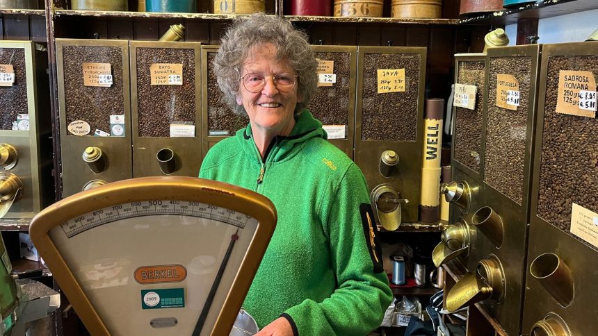 Marie-Louise Velder is the longtime owner of Amsterdam's 't Zonnetje tea and coffee shop.