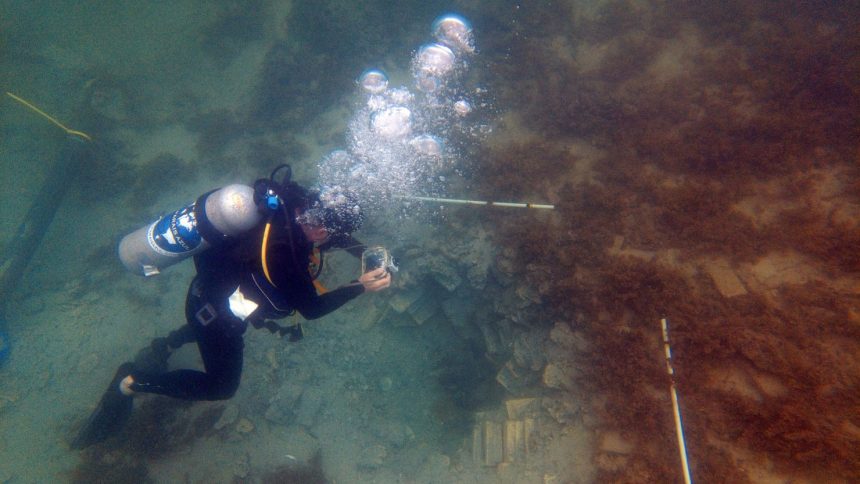 Marine archaeologist Andreas Kallmeyer Bloch from the National Museum of Denmark documents the excavation of the shipwreck in Costa Rica.