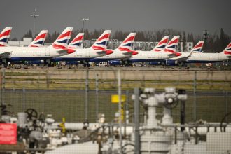Experts say the travel disruption caused by the Heathrow shutdown could last for several days.
