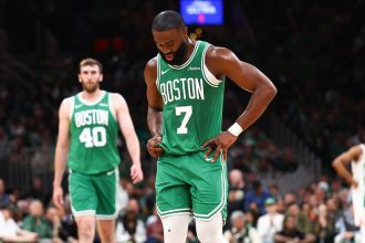 The Boston Celtics blew a 20-point lead for the second straight game.