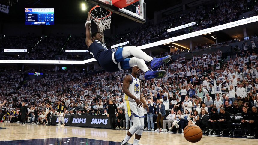 Julius Randle led the Timberwolves to a big Game 2 win.