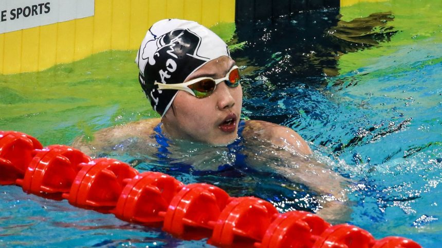 Yu Zidi competes in the women's 200-meter freestyle semifinal at the Chinese National Championships.