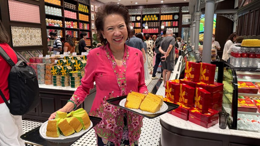 Anastasia Liew at one of Bengawan Solo’s stores in Singapore Changi Airport.