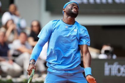 Tiafoe shows his frustration during his quarterfinal defeat against Musetti.