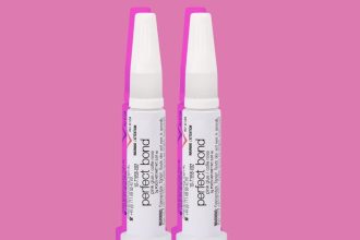 SHOP One E! Editor Calls This Nail Glue ‘Literally My Holy Grail’ for Press-on Nails