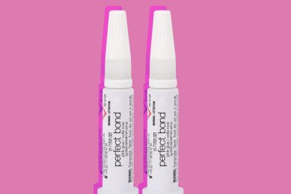 SHOP One E! Editor Calls This Nail Glue ‘Literally My Holy Grail’ for Press-on Nails