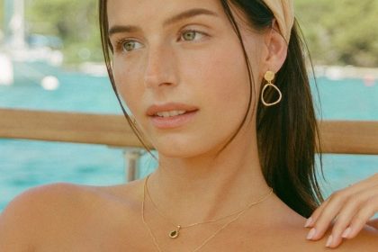 jewelrytop.jpeg