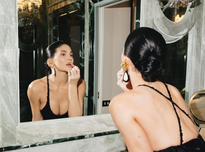 kyliejenner hero image.jpg
