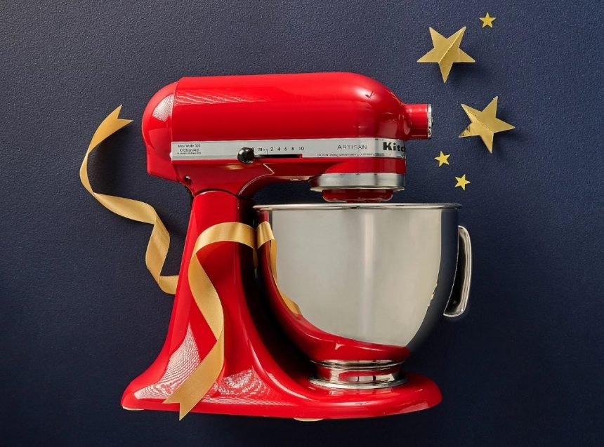Shop Kitchen Aid Holiday Deal_1024x759.jpg