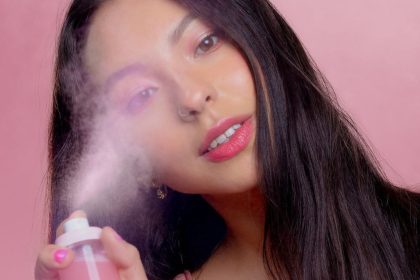 I Use A Face Mist After Every Step In My Skincare Routine & It's Transformed My Skin 2