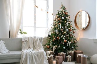 Holiday Decor Main.jpg