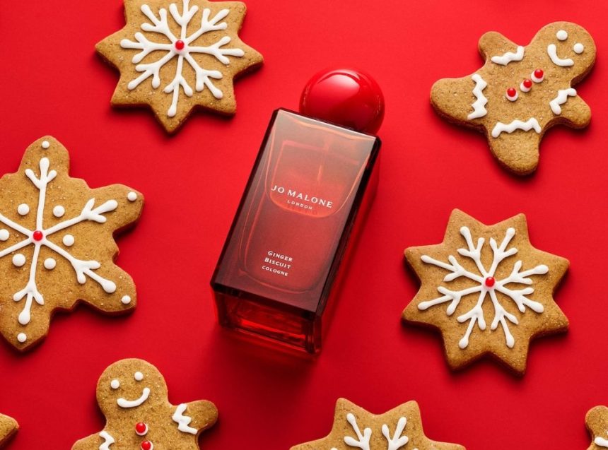 How to smell like the holidays