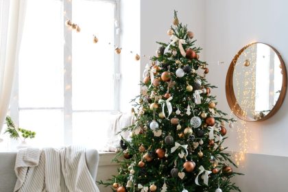 Holiday Decor Thumb.jpg