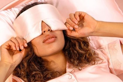 Travel eye masks with rave customer reviews that block light